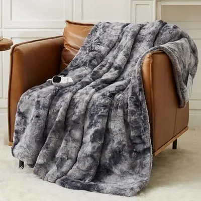 Heated throw 50″×60″, faux fur and sherpa, Grey