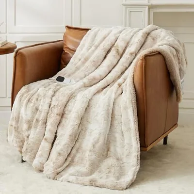 Heated throw 50″×60″, faux fur and sherpa, Ivoy White